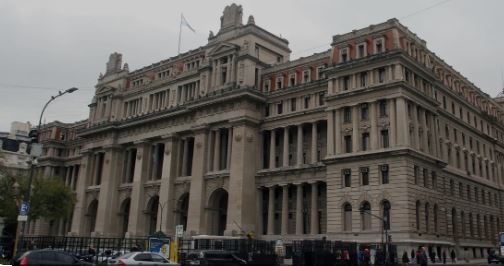 Una jueza declaró la invalidez de varios artículos laborales del DNU 70/23 | Política y Economía