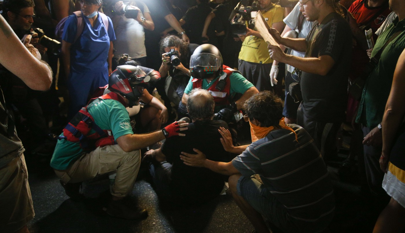 Congreso: Eduardo Belliboni se descompuso en la protesta y fue trasladado por el SAME | Política y Economía