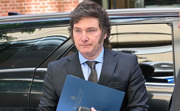 Milei celebró la aprobación en general de la Ley Ómnibus y pidió a los diputados "contar con la misma grandeza" para la votación del martes | Política y Economía