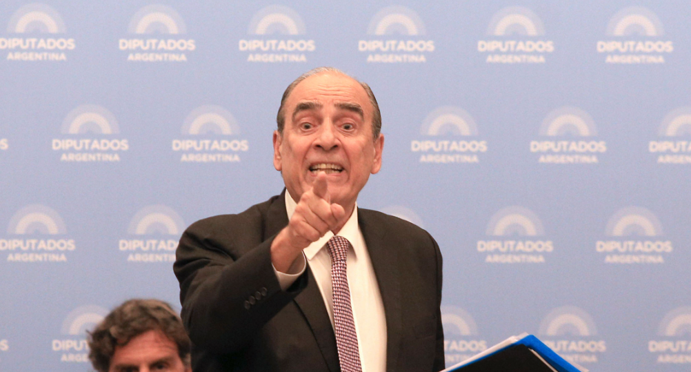 Francos anticipó que Milei vetará cualquier intento de coparticipar el Impuesto País | Política y Economía