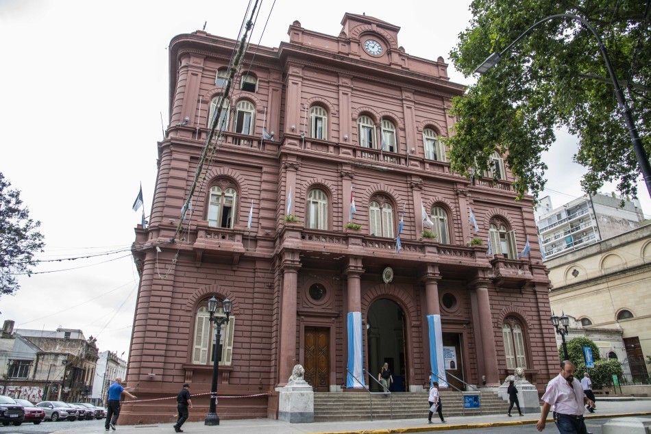 Este miércoles habrá paro municipal: Se garantizan las guardias de Salud | Rosario y la región