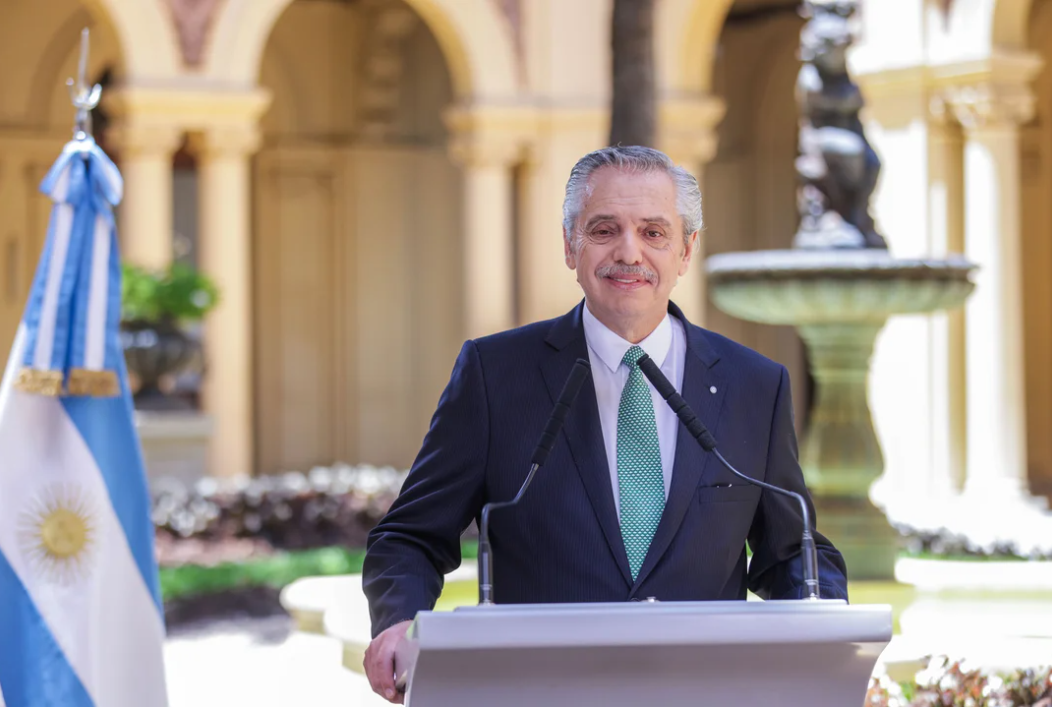 La Oficina Anticorrupción definirá si Alberto Fernández podrá percibir la jubilación vitalicia | Política y Economía