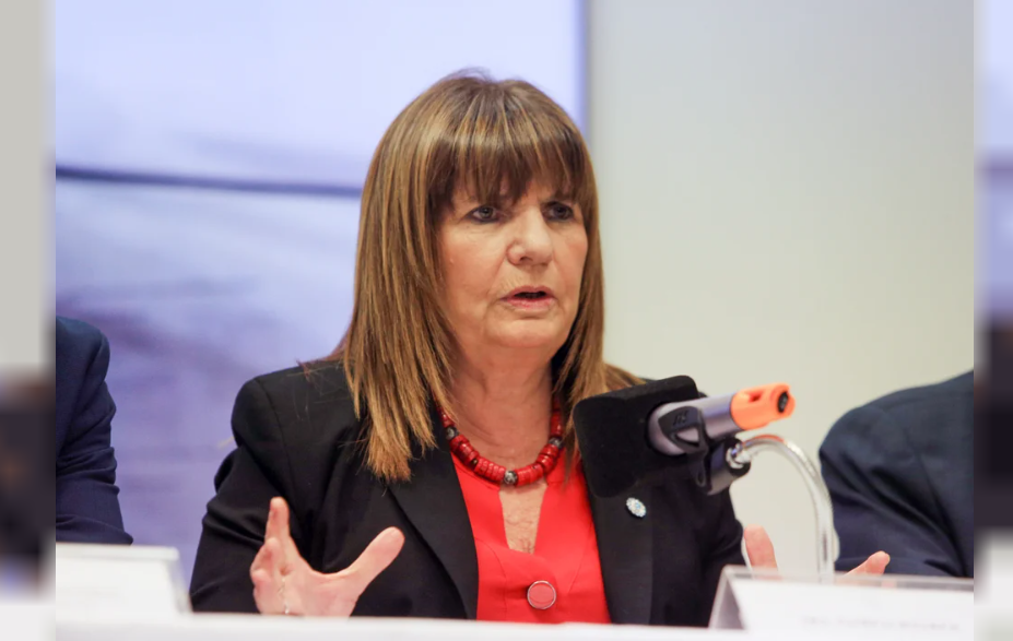 Patricia Bullrich anunció que Prefectura podrá usar todo tipo de armas de fuego | Política y Economía