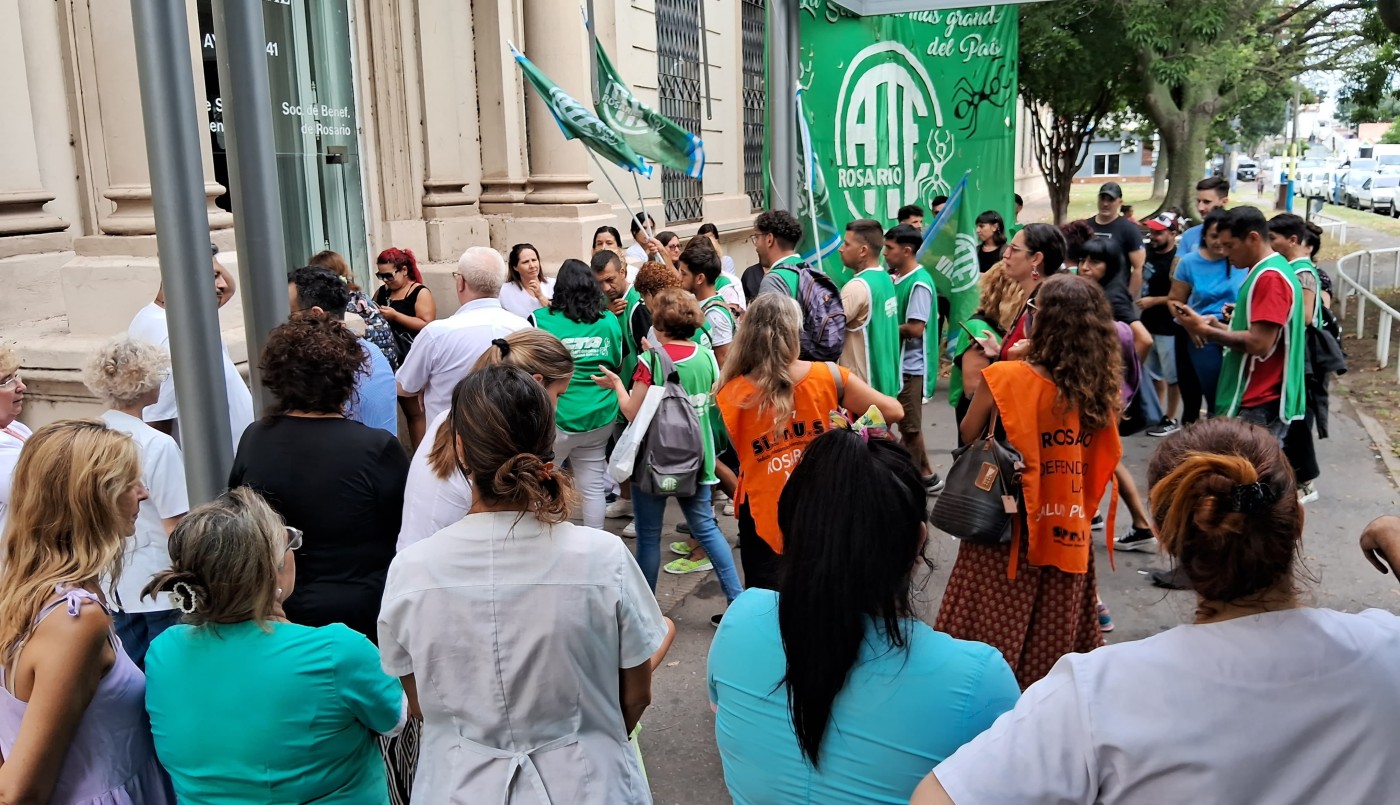 Paro en el Hospital Geriátrico Provincial tras el tiroteo con amenaza | Rosario y la región