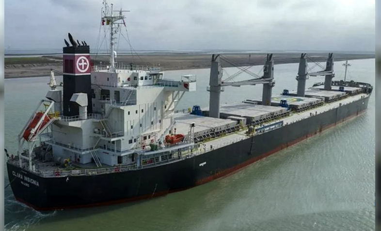 Remueven un barco en el Paraná que impedía la navegación a los puertos de la región | Rosario y la región