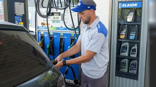 YPF aprueba desprenderse de 55 áreas maduras y revalúa activo con deterioro de US$ 1.800 millones | Política y Economía