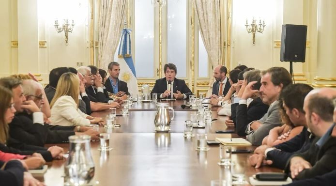 En la previa de la Asamblea Legislativa, Posse se reunió con los legisladores de LLA | Política y Economía