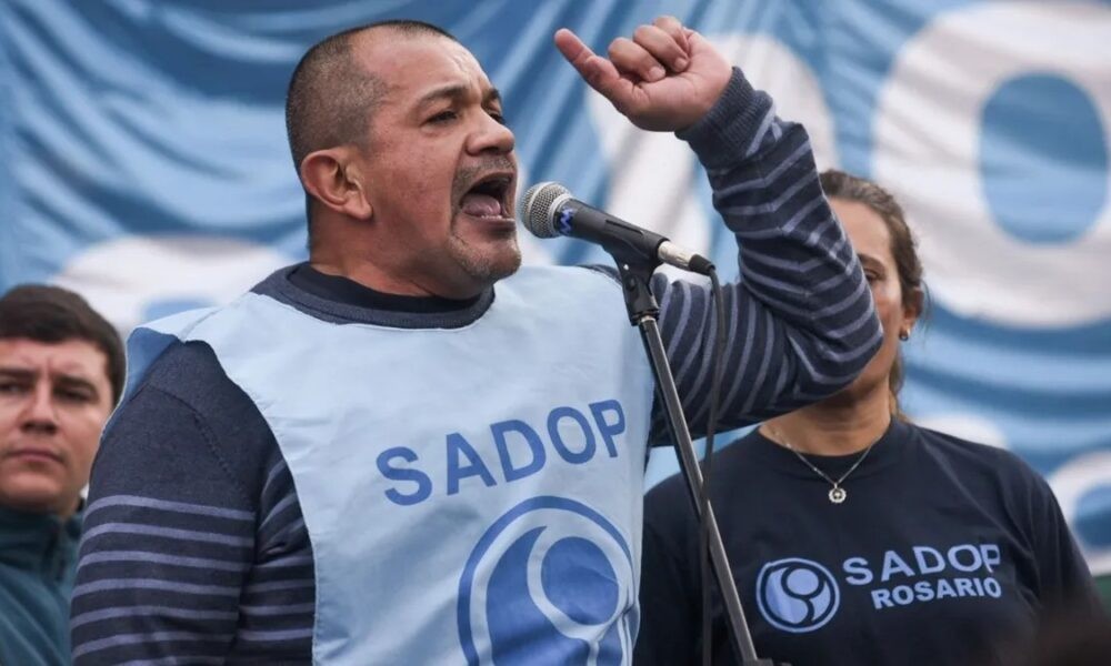 Gremios docentes de Santa Fe repudiaron el proyecto de Milei para declarar la educación como “servicio esencial” | Rosario y la región