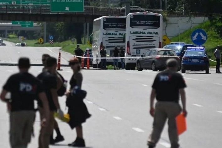 Ataque al micro del servicio penitenciario en Rosario: el ministro de Seguridad dijo que saben “por dónde viene” | Rosario y la región