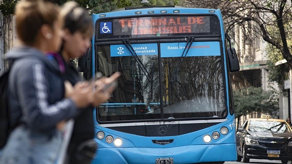 Se levantó el paro de colectivos y los colectivos funcionarán con normalidad el martes | Rosario y la región
