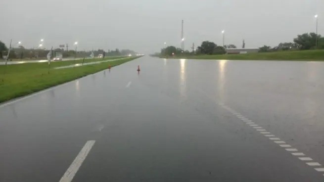 Temporal en Buenos Aires: se inundó la ruta nacional 9 en San Nicolás | Información General