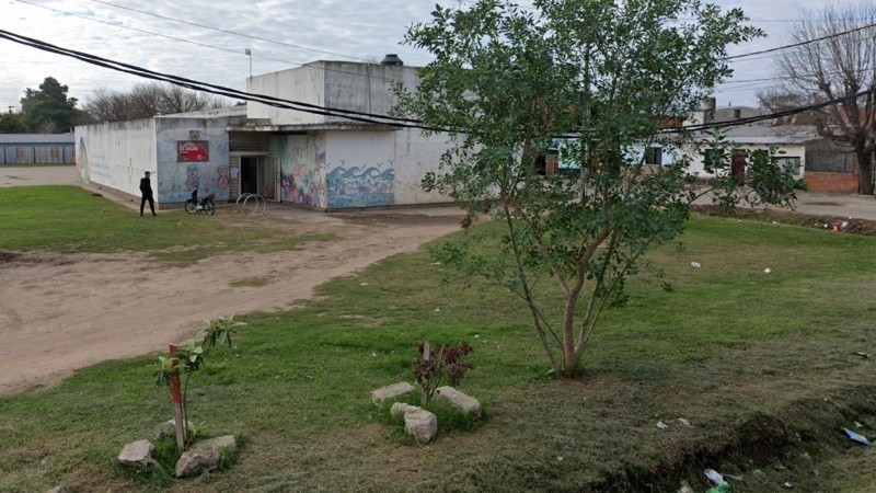 Un centro de salud suspende atención luego del ingreso de un hombre con un arma de fuego | Rosario y la región