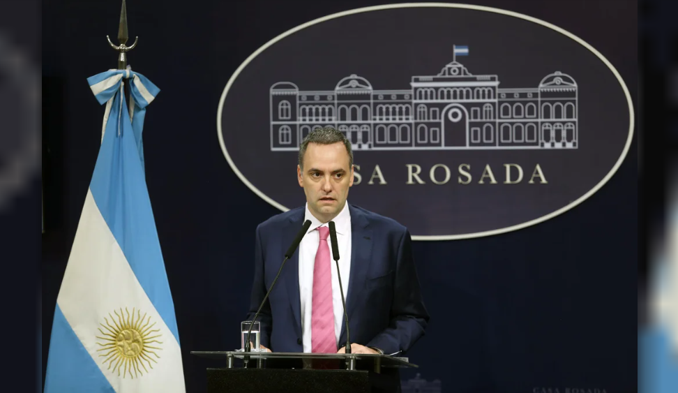 El cruce del Gobierno a Kicillof: "Criminal es lo que hicieron con la Argentina durante tantos años" | Política y Economía