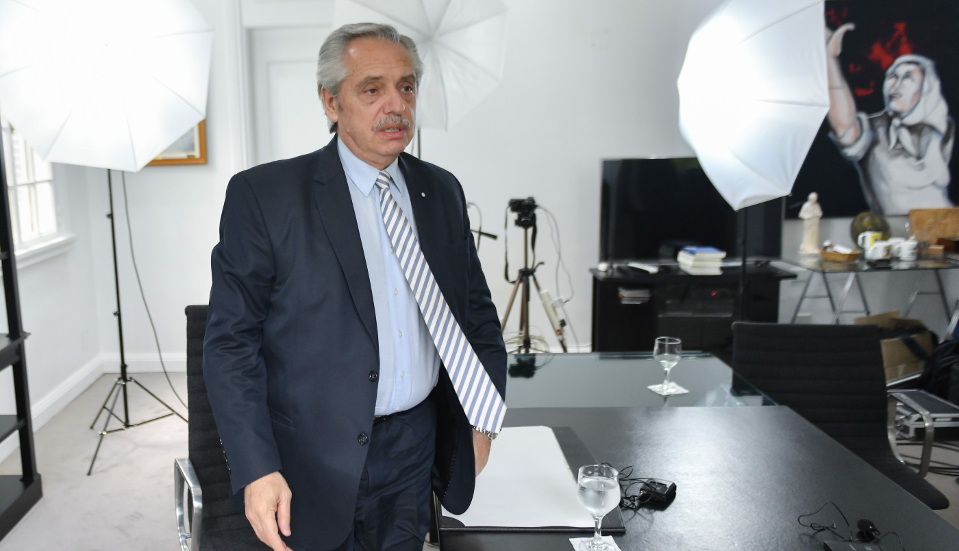 Nueva documentación por irregularidades en la contratación de seguros en la gestión de Alberto | Política y Economía