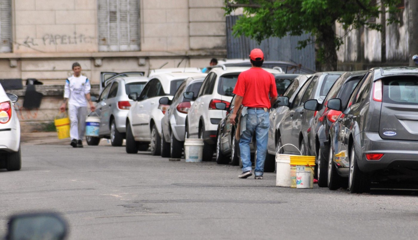 Ciudad de Santa Fe presentará un programa que regula la actividad de los “trapitos” | Información General