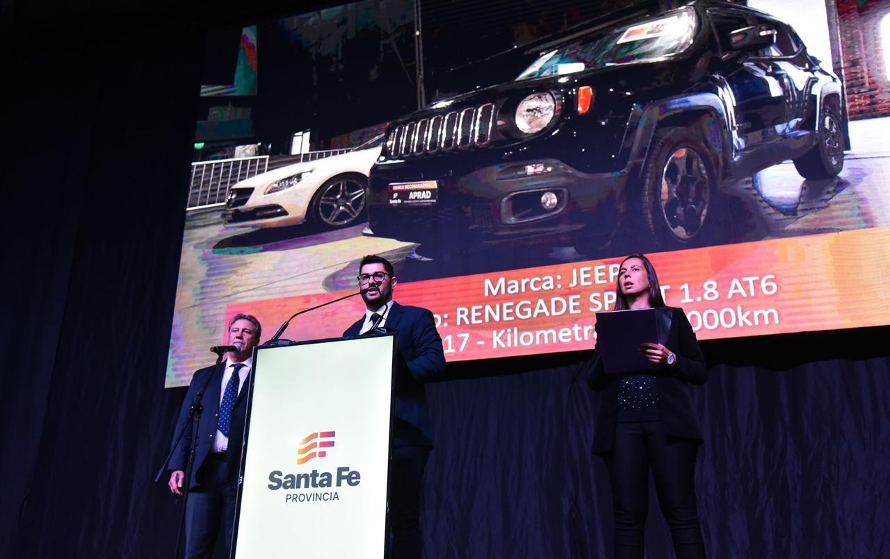 Se recaudaron más de 451 millones de pesos en la subasta de vehículos decomisados al delito | Rosario y la región