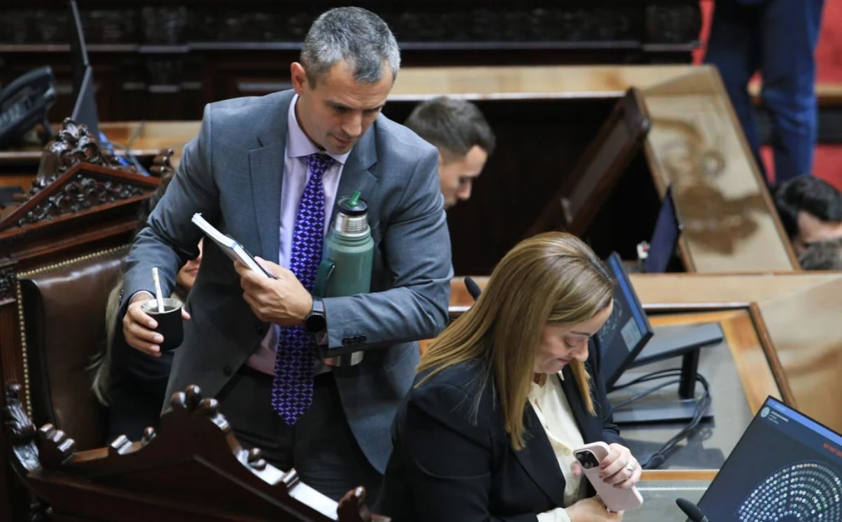 Ley Bases: el gobierno tuvo que negociar, cedió en varios puntos y ahora el "poroteo" lo favorece | Política y Economía