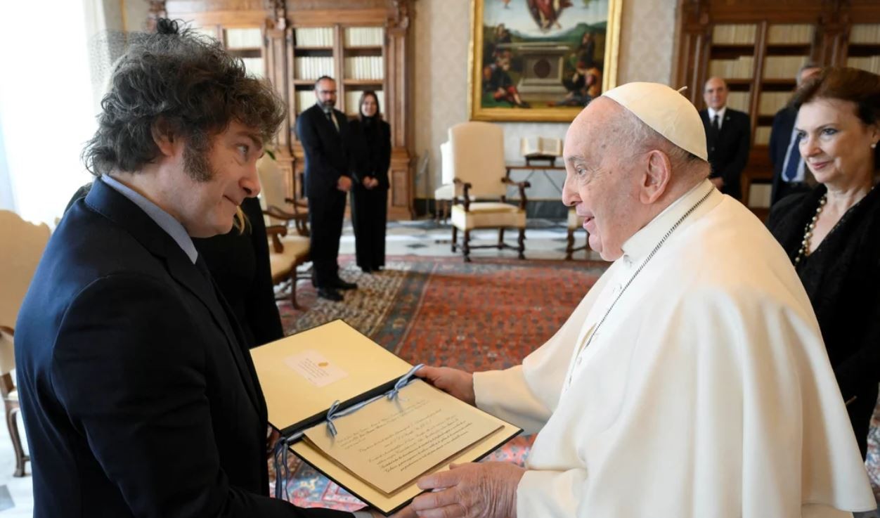 Javier Milei y el Papa Francisco estarán en el G7 en Italia y podría volver a cruzarse | Política y Economía