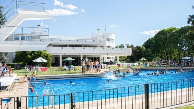 Jockey Club: fue imputada la guardavidas tras la muerte de Facundo Gorga | Rosario y la región