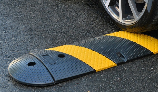 Colocarán retardadores de velocidad y cámaras con IA en avenida Carrasco | Rosario y la región