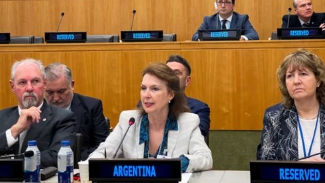 Mondino reafirmó el reclamo por Malvinas en la ONU y llamó a tener una relación "madura" con el Reino Unido | Política y Economía
