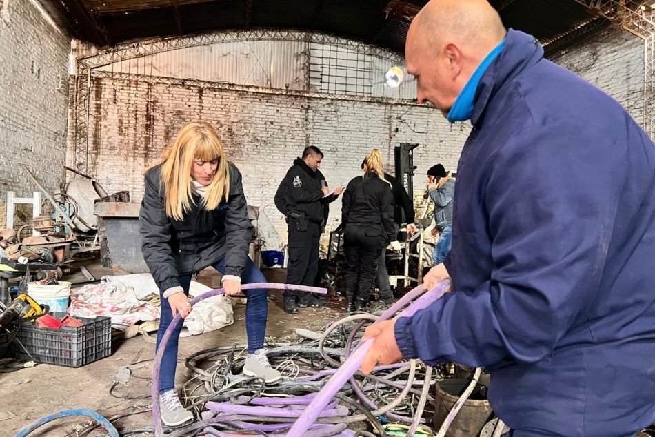 Clausuraron otra chatarrería y confiscaron más de dos toneladas de materiales | Rosario y la región