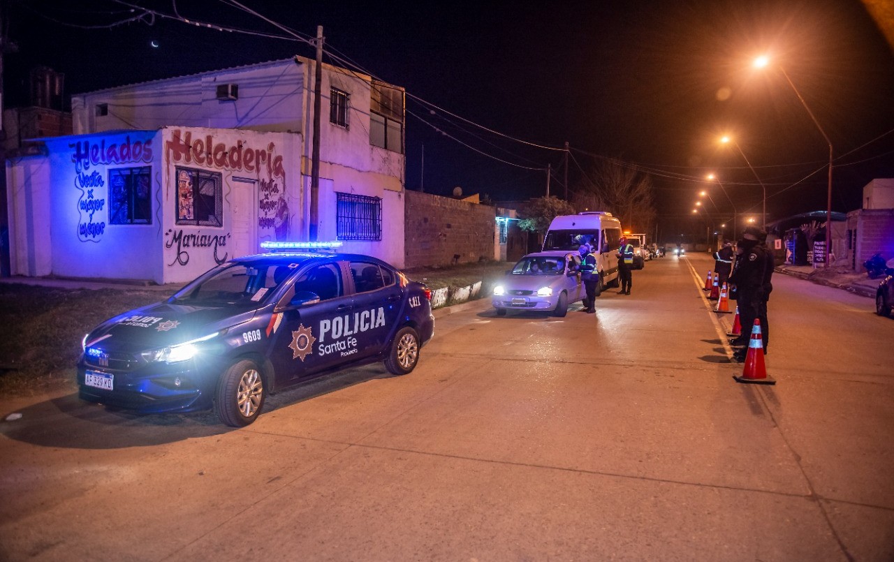 Se produjo un tiroteo en el que se exige la entrega de un automóvil | Rosario y la región