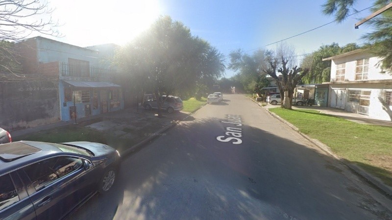 Villa Gobernador Gálvez: balacera y un joven herido a metros de un kiosco | Rosario y la región