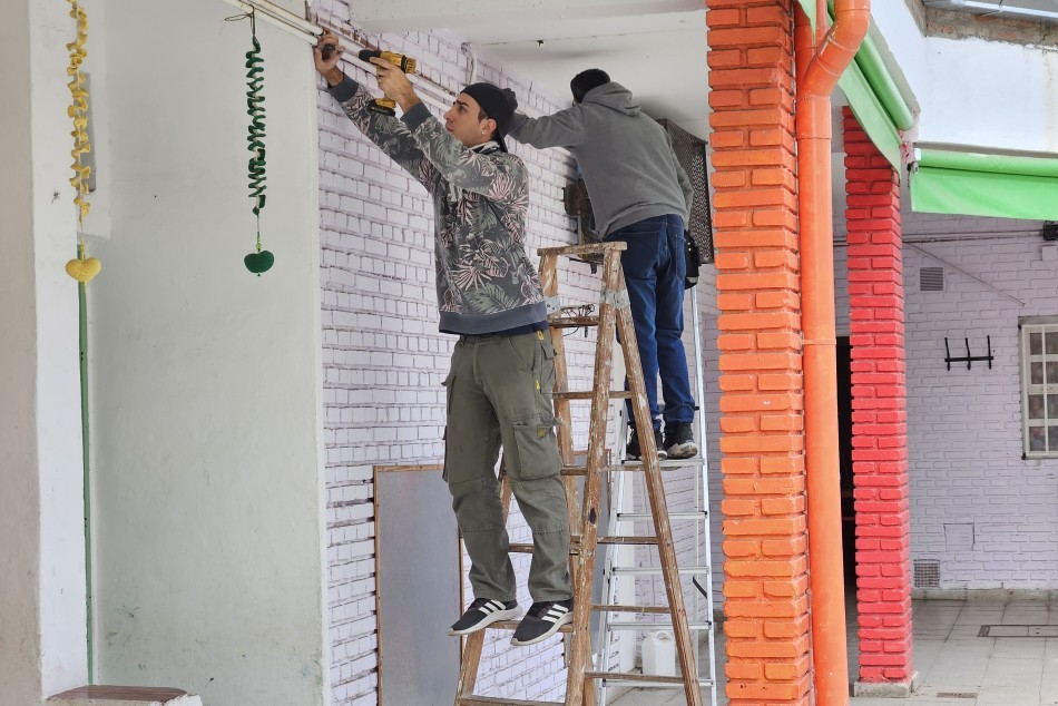El municipio invierte en mejorar las condiciones de las escuelas públicas a través del FAE Rosario | Rosario y la región