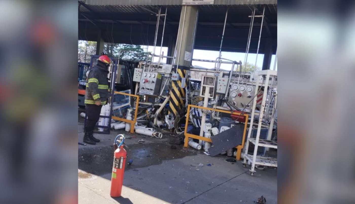 “Casi se lleva el pino por la mitad”, el impactante relato del joven que grabó la avioneta | Rosario y la región