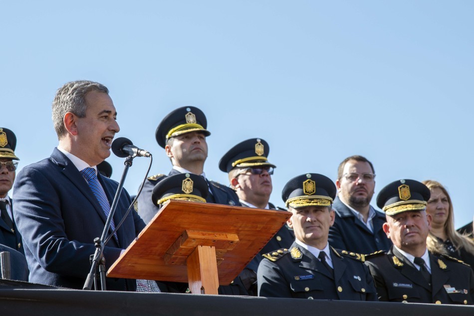 Javkin en el aniversario de la Policía: «Fue muy importante alinear ciudad y provincia para lograr la paz» | Rosario y la región