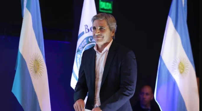 "Del cepo vamos a salir bien" volvió a prometer Caputo ante empresarios | Política y Economía