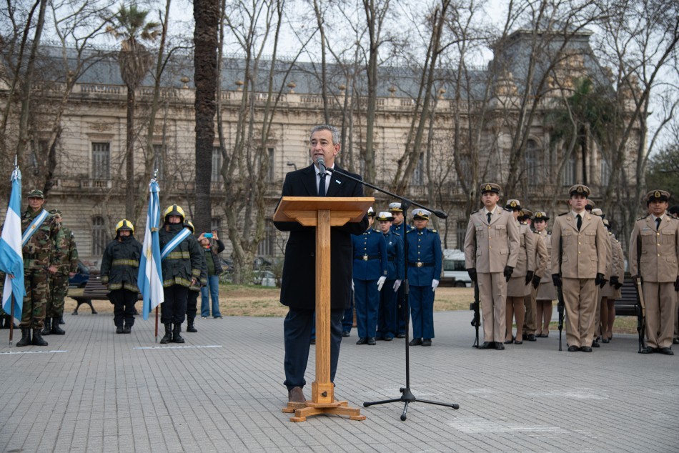 Javkin: «La bandera de la autonomía espera ser izada en nuestra ciudad» | Rosario y la región