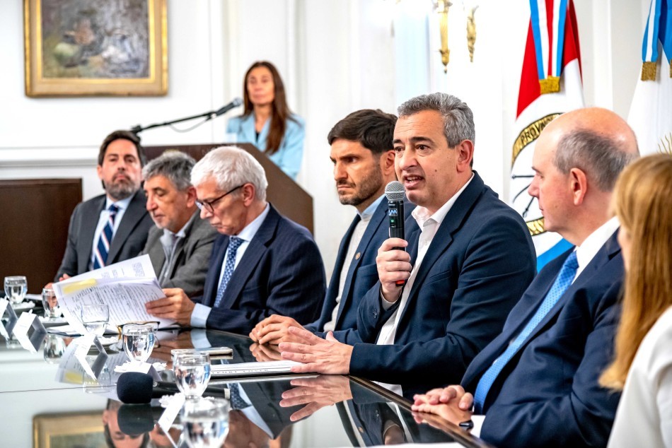 Javkin en el foro anticorrupción: "Nos sentimos apoyados y como ciudad respaldados por el compromiso del gobierno nacional y provincial" | Rosario y la región