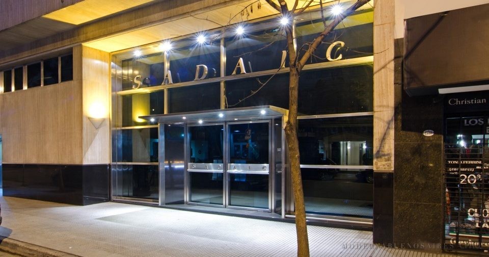 El Gobierno decretó pagar la reproducción de obras en internet | Política y Economía