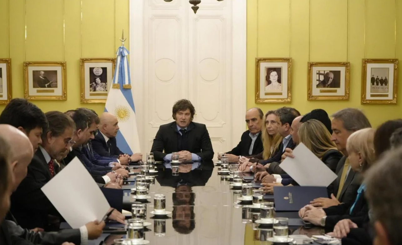 El Gobierno publicó el veto total a la ley de movilidad jubilatoria | Política y Economía