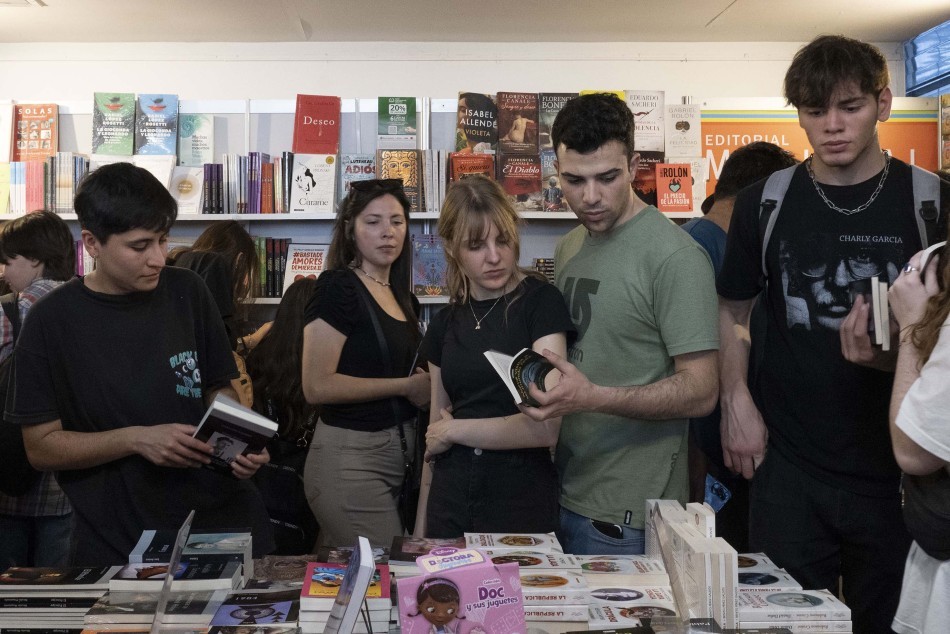 Feria del Libro 2024: destacan muy buen inicio del convocante encuentro | Rosario y la región