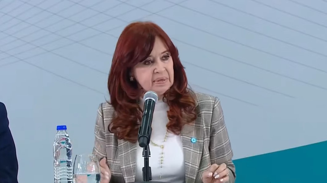 Cristina contra Milei: "Que te sobre la plata es fantástico, pero la gracia es que la gente coma" | Política y Economía