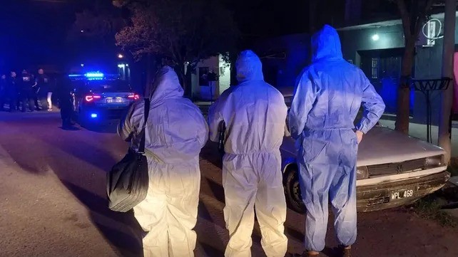 Puente Gallego: investigan la muerte de una mujer de 42 años hallada en su casa | Rosario y la región