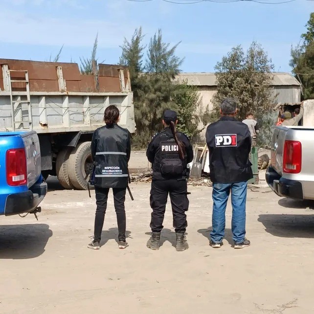 Detuvieron a dos personas y secuestraron una tonelada de metales en dos chatarrerías de Villa Constitución | Rosario y la región