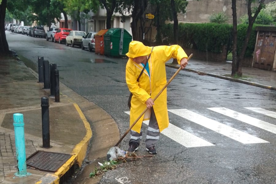 El municipio refuerza los trabajos de limpieza en diversos sectores de la ciudad | Rosario y la región