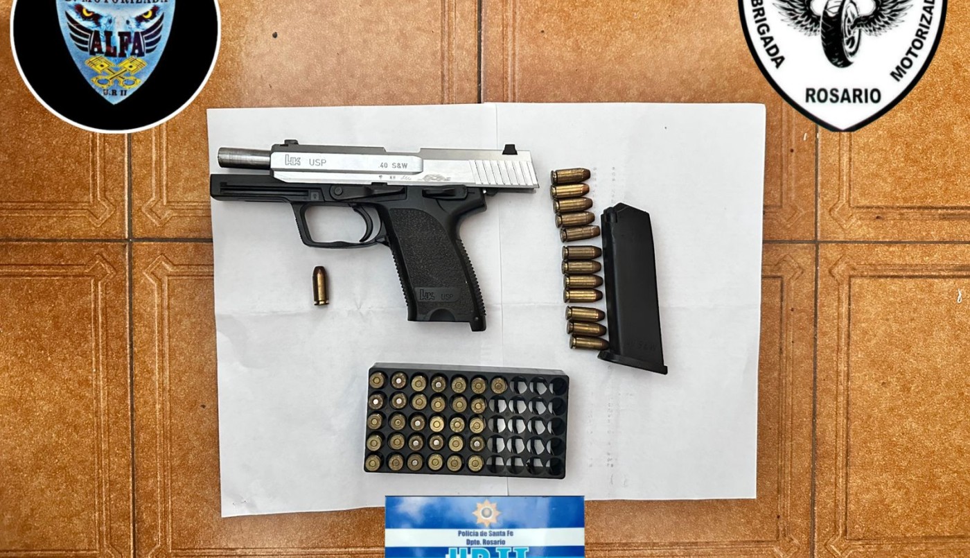 Detuvieron a un hombre por amenazar con un arma a un vecino: se le secuestraron dos pistolas y frascos de flores de marihuana | Rosario y la región