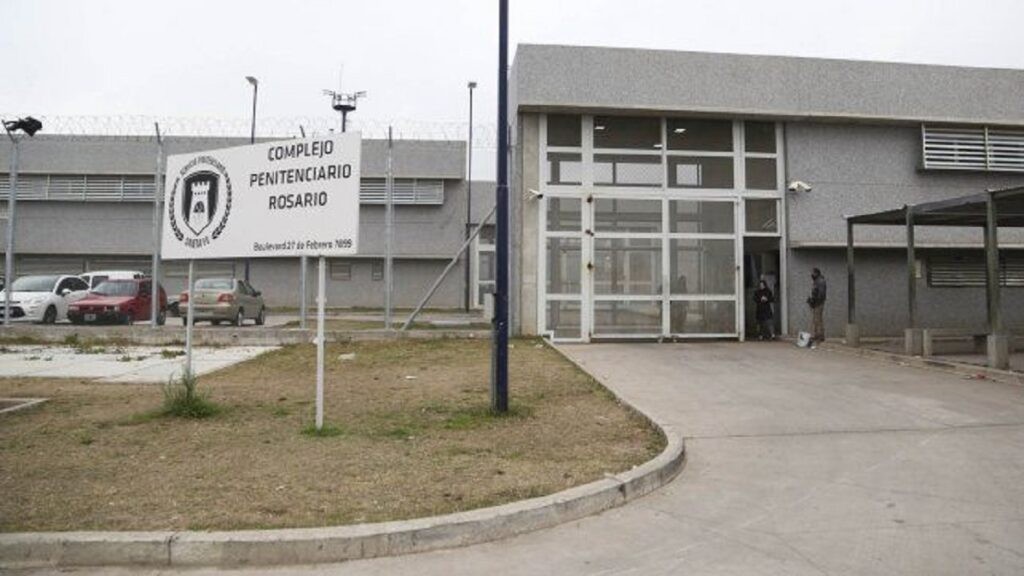 Sufrió una descarga eléctrica mientras trabajaba en la cárcel de zona oeste y quedó internado en grave estado | Rosario y la región