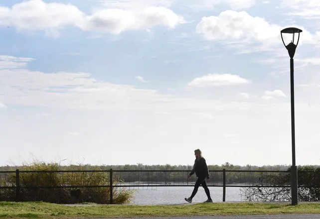 Tiempo en Rosario: jueves primaveral con cielo parcialmente nublado en la ciudad | Rosario y la región