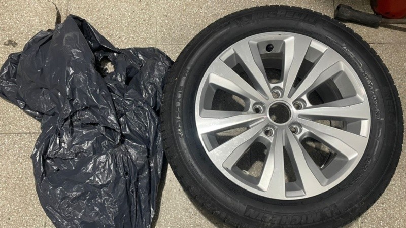 Detuvieron a dos “robaruedas” en diferentes operativos y recuperaron neumáticos robados | Rosario y la región