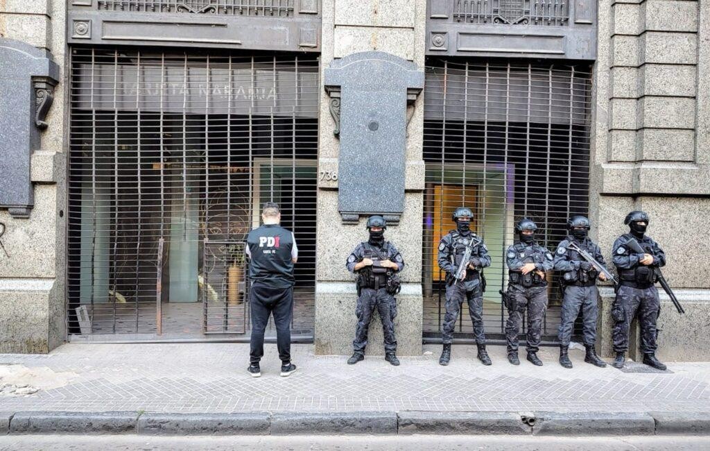 Allanamientos por fraude bancario: hay cinco detenidos | Rosario y la región