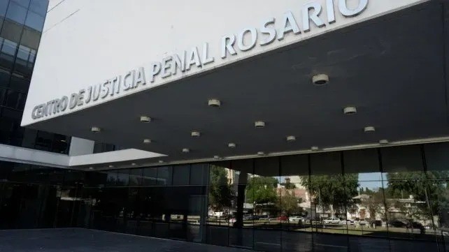 Imputaron a cinco personas por sacar créditos en nombre de personas muertas | Rosario y la región
