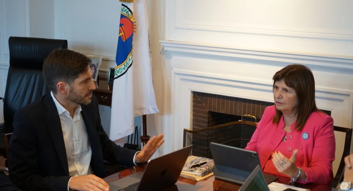 Amenazas a Pullaro y Bullrich: ofrecen 10 millones de pesos para dar con los autores | Rosario y la región