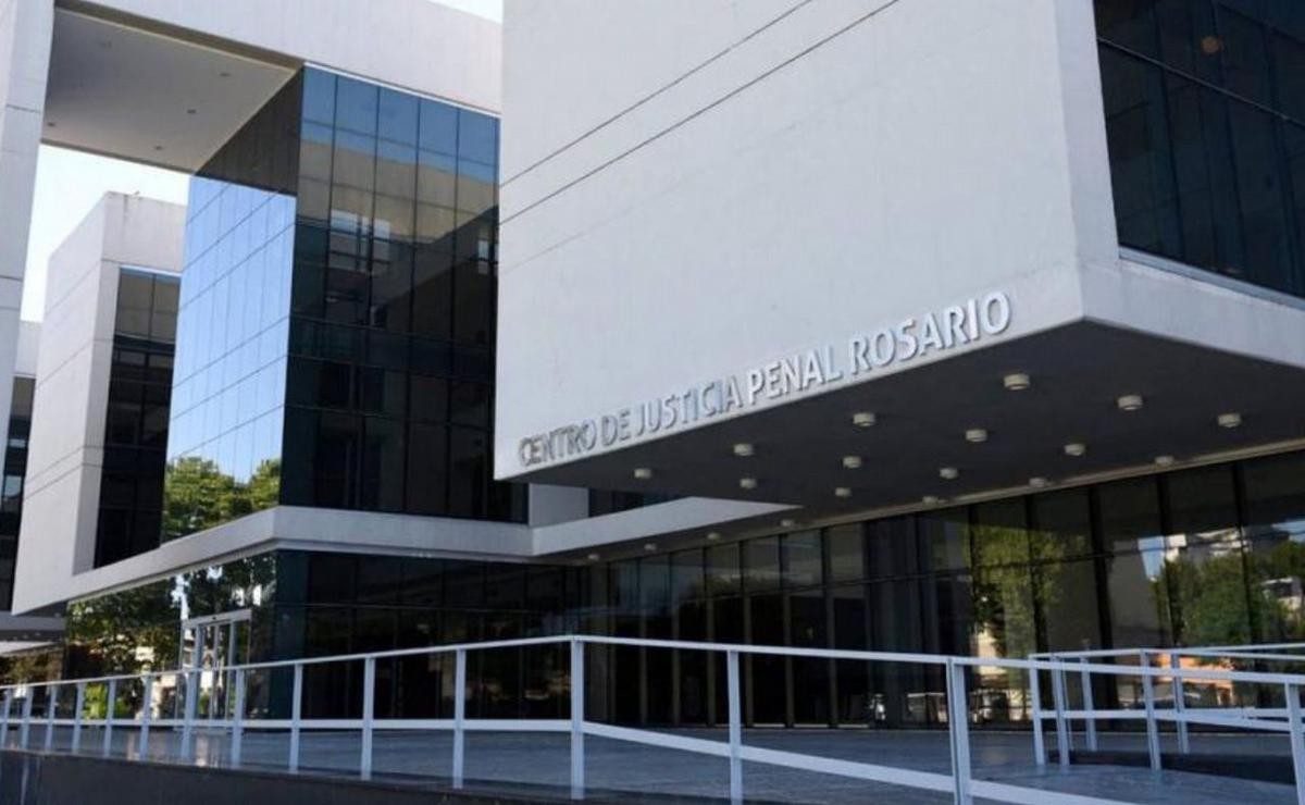 Escándalo financiero en Rosario: Familia imputada por estafas | Rosario y la región