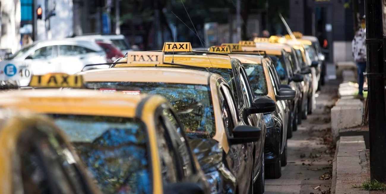 Los taxistas solicitan un aumento de tarifas del 20%: el Concejo lo debatirá este jueves | Rosario y la región